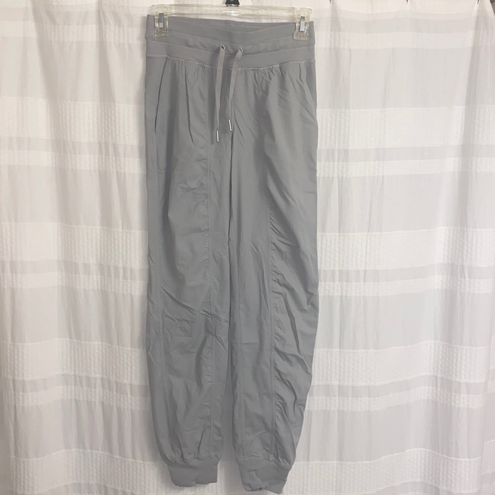 lululemon jogger